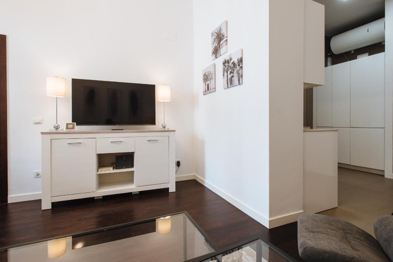 Apartamento Puerta Real - Free Parking Sevilha Exterior foto
