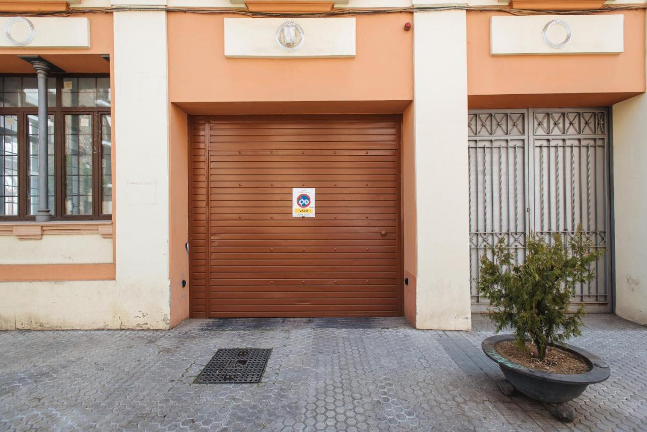 Apartamento Puerta Real - Free Parking Sevilha Exterior foto