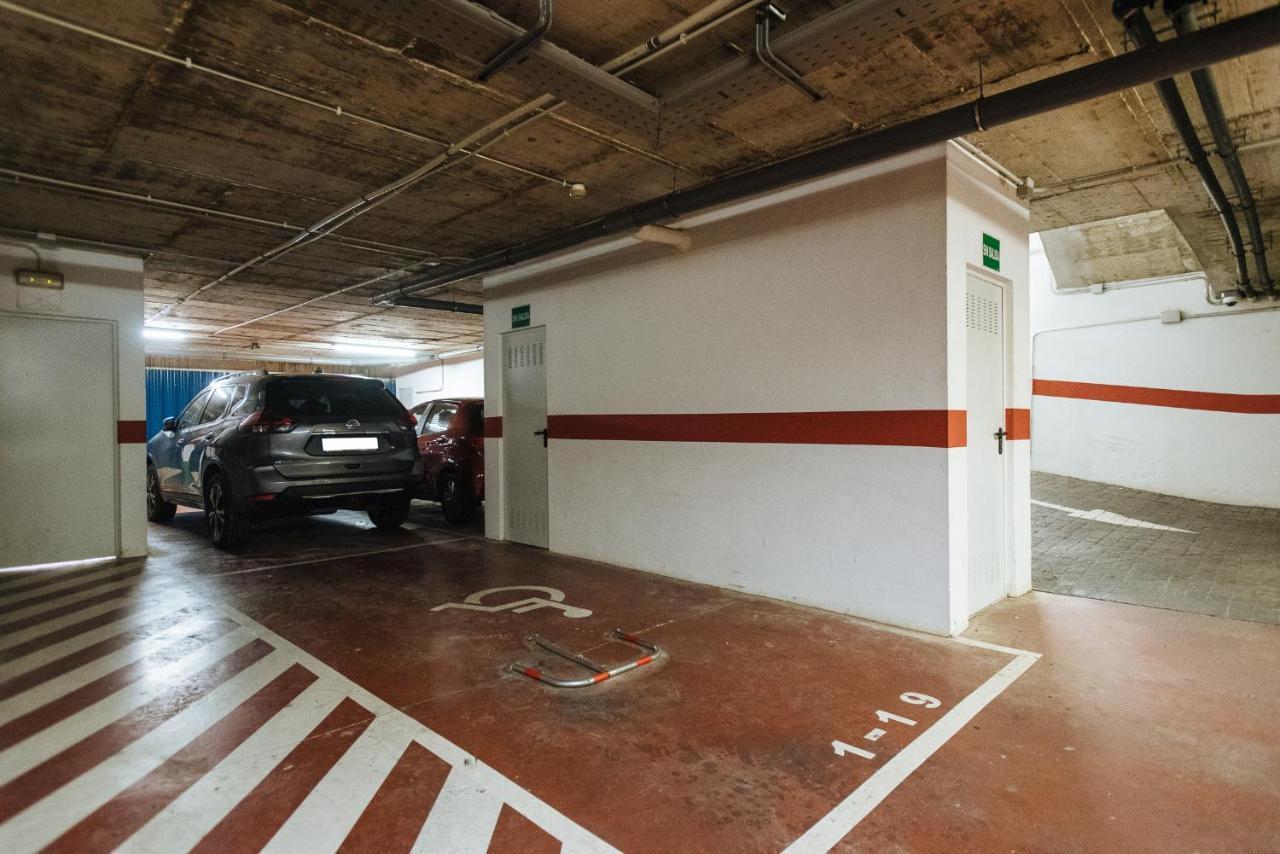 Apartamento Puerta Real - Free Parking Sevilha Exterior foto