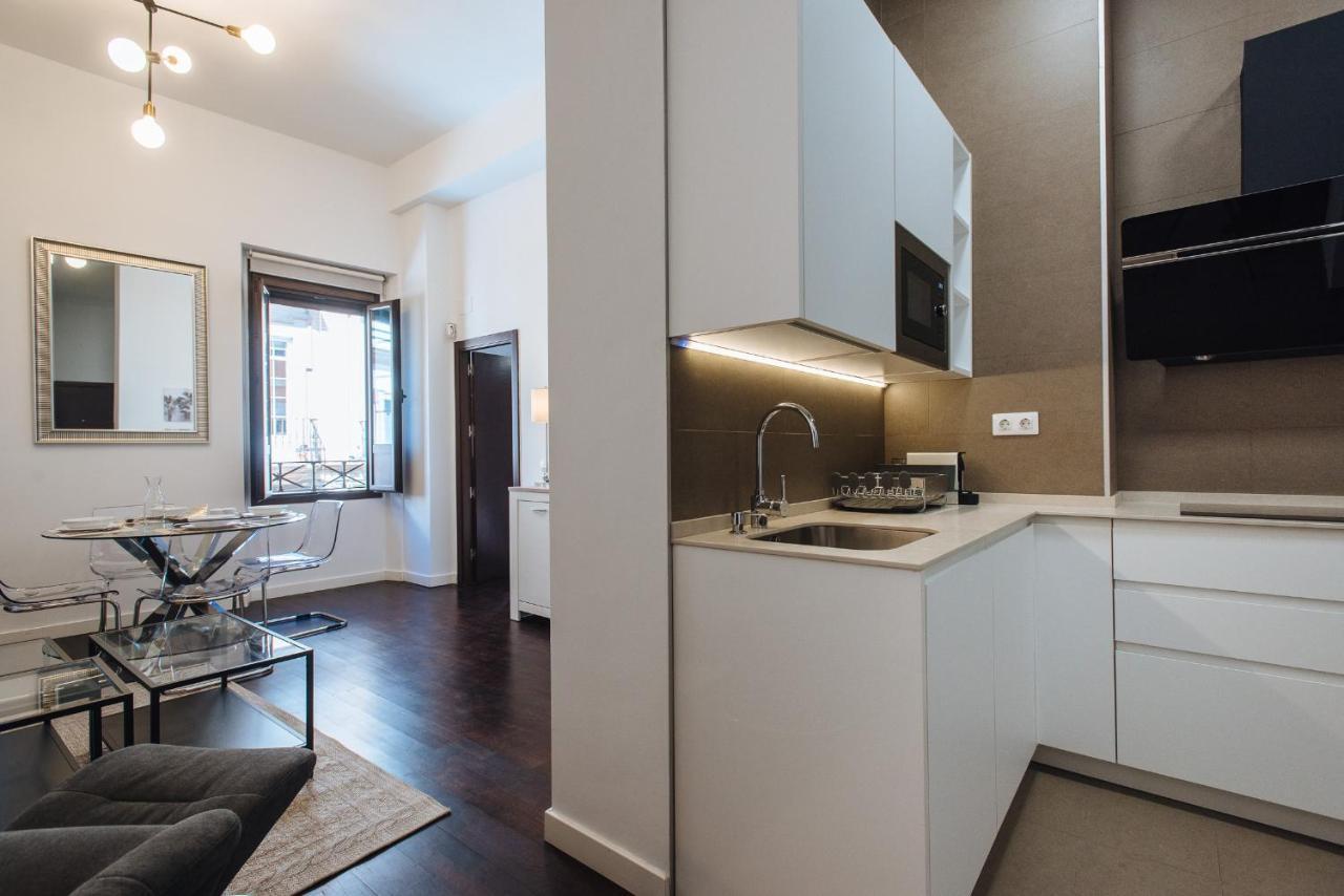Apartamento Puerta Real - Free Parking Sevilha Exterior foto